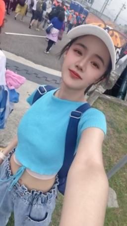 50rabbit_150 : 🌈去年白沙屯媽祖繞境，
今年也會去～🌈
明天！
-
有去的 有緣來認親啊🌚～～
😆😆
✌🏻
-
