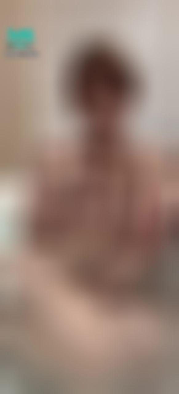 sexy_miya : 回覆我👉🏻有奶便是娘

給Babe一部好吸的影片😈😈

這週私訊真的蠻弱的⋯⋯⋯