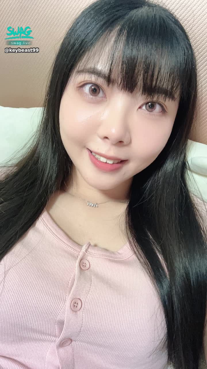 keybeast9963 : 今天大概22:00開播～
你們最喜歡的室友不回家日🤣