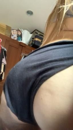  : 這樣的屁股女上還可以嗎💦💦💦💦#sexy #性感 #生活 #騷 #翹屁股 #內褲 #hot #ass #body #淫蕩 #sexygirl #誘惑 #屁股 #甜心 #男友視角 #girl #young #ㄘ