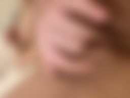 kathyicup : i罩杯巨乳人妻被挑逗奶頭摳淫穴爽到全身顫抖⋯😈巨乳一線鮑誰能頂得住？🤫🔞