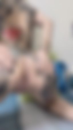 sexyestherr : 大家愛的小菊來了🤤💦