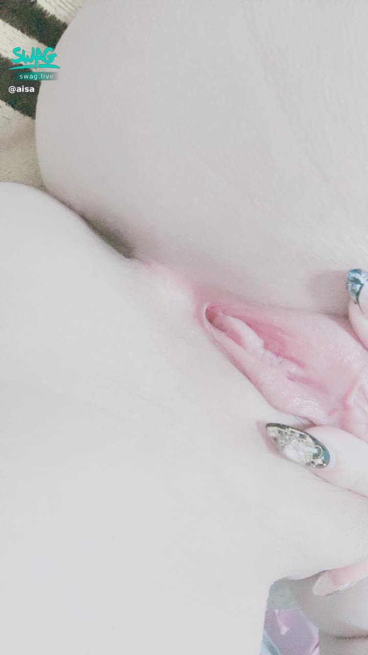 aisa : 露穴特寫🔞粉穴照快Babe搜集起來😊