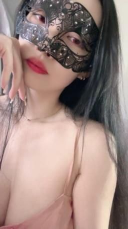 monass : 今天的我，是不是有點陌生？