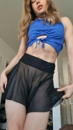 lessikitty : pussy  tease, skirt