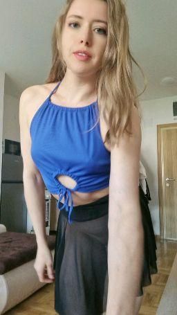 lessikitty : tits tease, nipples