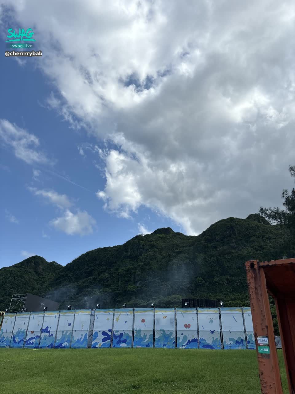 cherrrrybabe : 早已物是人非，以前在的東西現在已經沒落，但這不是壞事，代表有新的能量出現，不用念舊！只要成長！