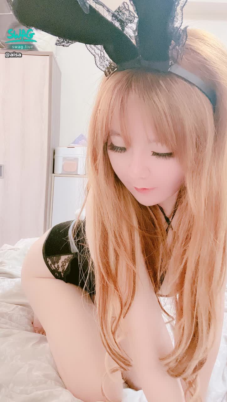 aisa : 大家收藏兔女郎系列了嗎🐇接下來要來上更猛的都女郎系列啦😉