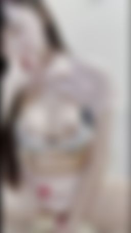 chloeebb : 露臉 大奶翹奶頭被擠出來 女上抽插跳蛋 爽到不行💦🔞