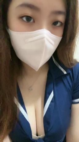 sexyenen : 久沒👀還是一樣Q~~😳