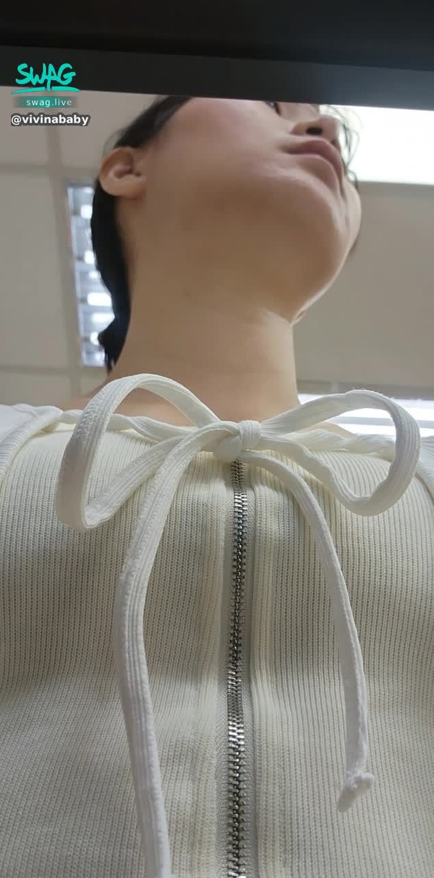 vivinababy : 好緊...Babe要來幫我解開嗎？