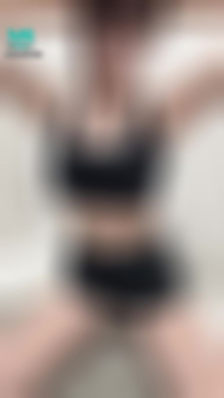miyukibaby : 解鎖🔓腋下舉手照片回覆完成就送隱藏版2部😍😍
