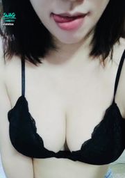lelelina : 🔥 New lace underwear 👙 Super sexy~Finally got rid of the feeling of raising a comfortable 😌😌
#乳溝 #內衣 #唇