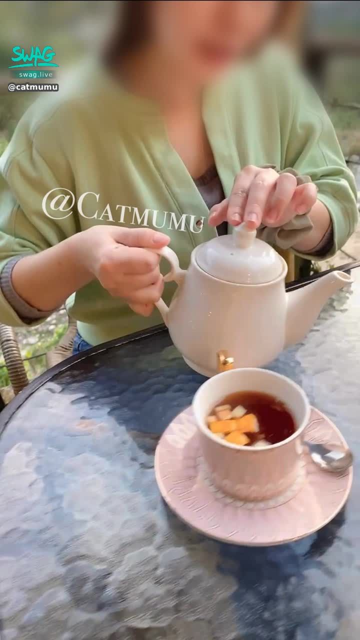 catmumu : 5/18（日）15:00下午茶日
滿十萬慰慰
#主題直播