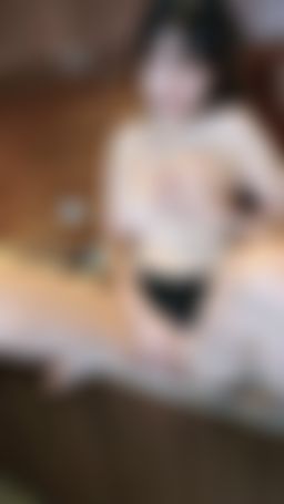 maggiebabe : 在廚房下面濕濕的
這樣可以看的比較清楚