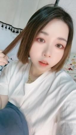 piffydream : 5/16（五）20：30絲襪日😳白絲黑絲還是白襪短襪😈小朋友才做選擇🤪
滿十萬脫內褲絲襪直穿🫣滿十五萬私密上空💦💦💦
#主題直播