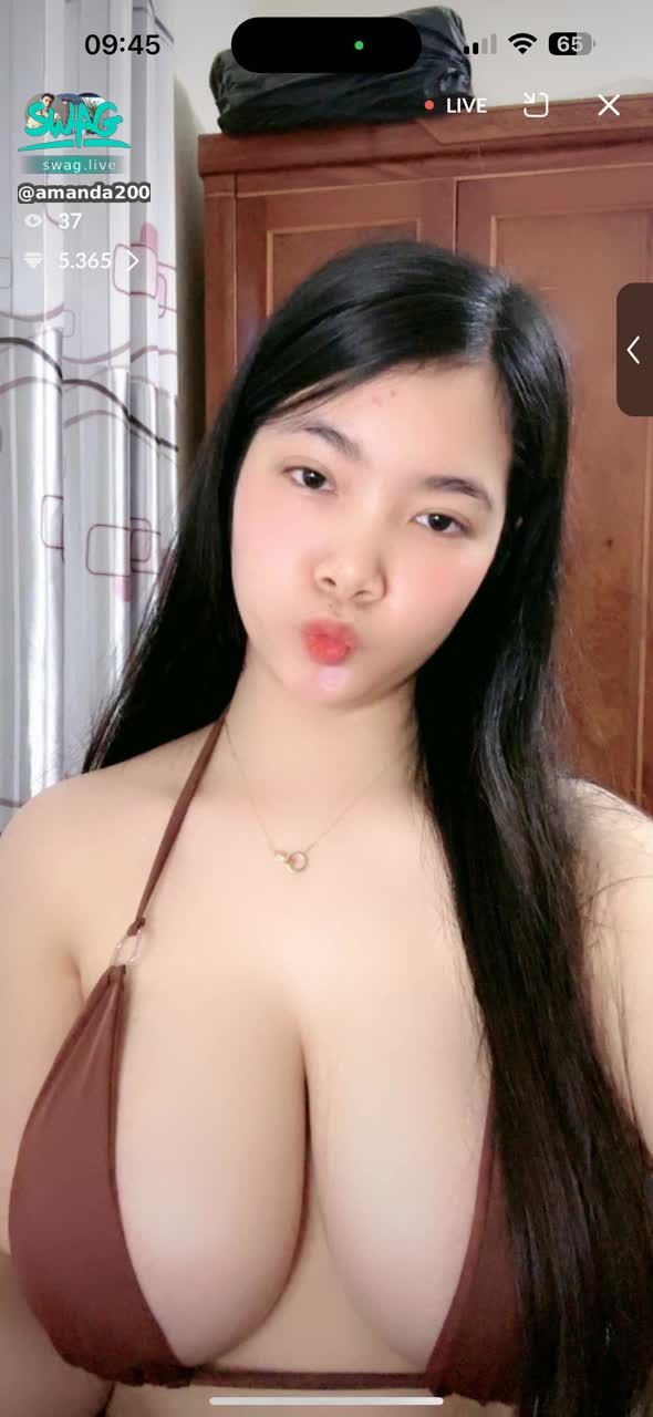 amanda2002 : hello 👋 me idol new ❤️❤️ nice too met you 😘