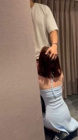 sexyannie : 角落生物出沒
情不自禁就跪下來了👅～