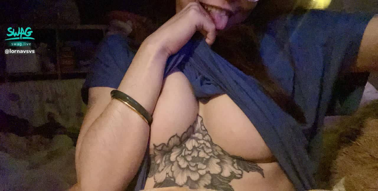 lornavsvs : 洛洛老師居家南半球🥵🥵🥵
好想要Babe來解鎖😵💫😵💫