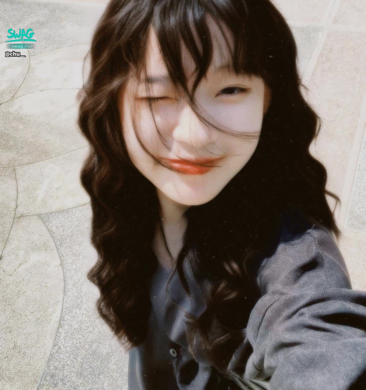 chu__ : 哥哥們看看我～喜歡的話來看我慰慰噢💗