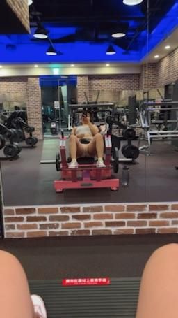 may_yy : Babe這個姿勢像是我在你上面動 舒服嗎🤤