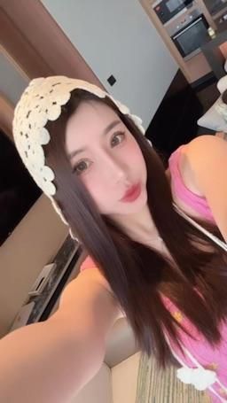 dearcindy : 520快樂🌹🌹😻甜馨送福利✨
沒有情人沒關係💕
回覆「520」 一部私藏影片 立馬獲得💕💕不囉嗦直接回傳❤️