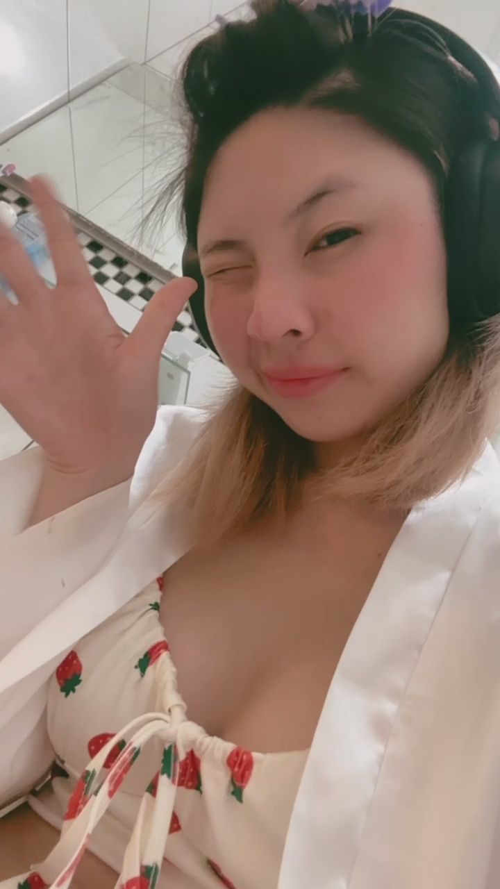 lustine : 5/21 (三) 晚上9點30開播呦~
終於考完試了😥
快來祝我考試順利❤

#sexy #性感 #生活 #奶 #露臉 #新人 #甜美 #愛撫
