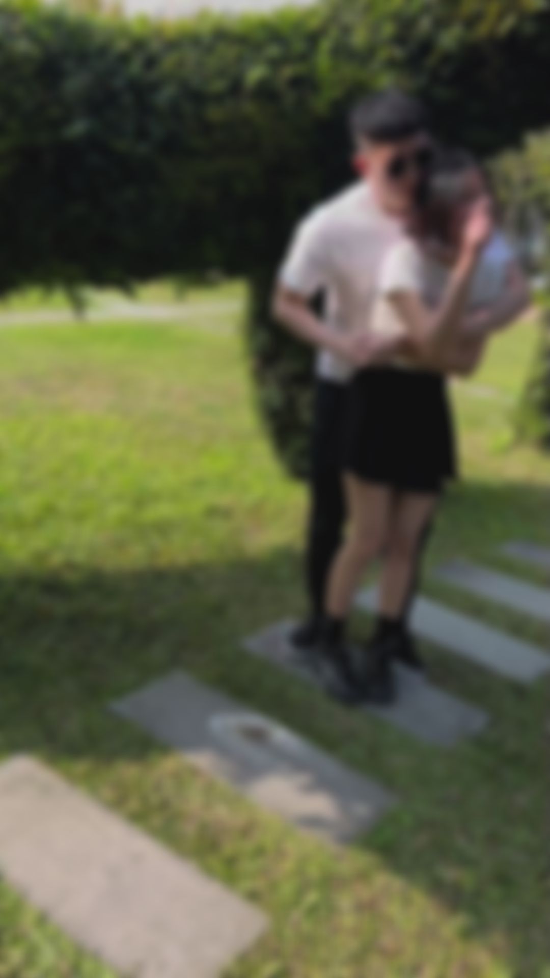 babes.private : 談話「性」節目 有沒有興趣！？ 聊天之前我們先到戶外熱熱身～