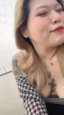 jagergirl : 吹著海風巨乳兩顆都快跑出來的場景寶寶們眼睛要看哪裡？#sexy #性感 #生活 #騷 #奶 #大奶🔥 #露臉 #巨乳 #1080p #hot #可愛 #boobs #全swag顏值最高 #白白嫩嫩 #body #bigboobs #淫蕩 #露出 #sexygirl #誘惑 #大眼睛 #beauty #甜美 #夢幻系 #甜心 #男友視角 #萌 #real #大眼妹 #girl #young #cute #babygirl #sexygirl #sexybody #爆乳 #白皙 #日常 #清純 #戶外 #騷貨 #tattoos #女友 #挑逗 #寶貝