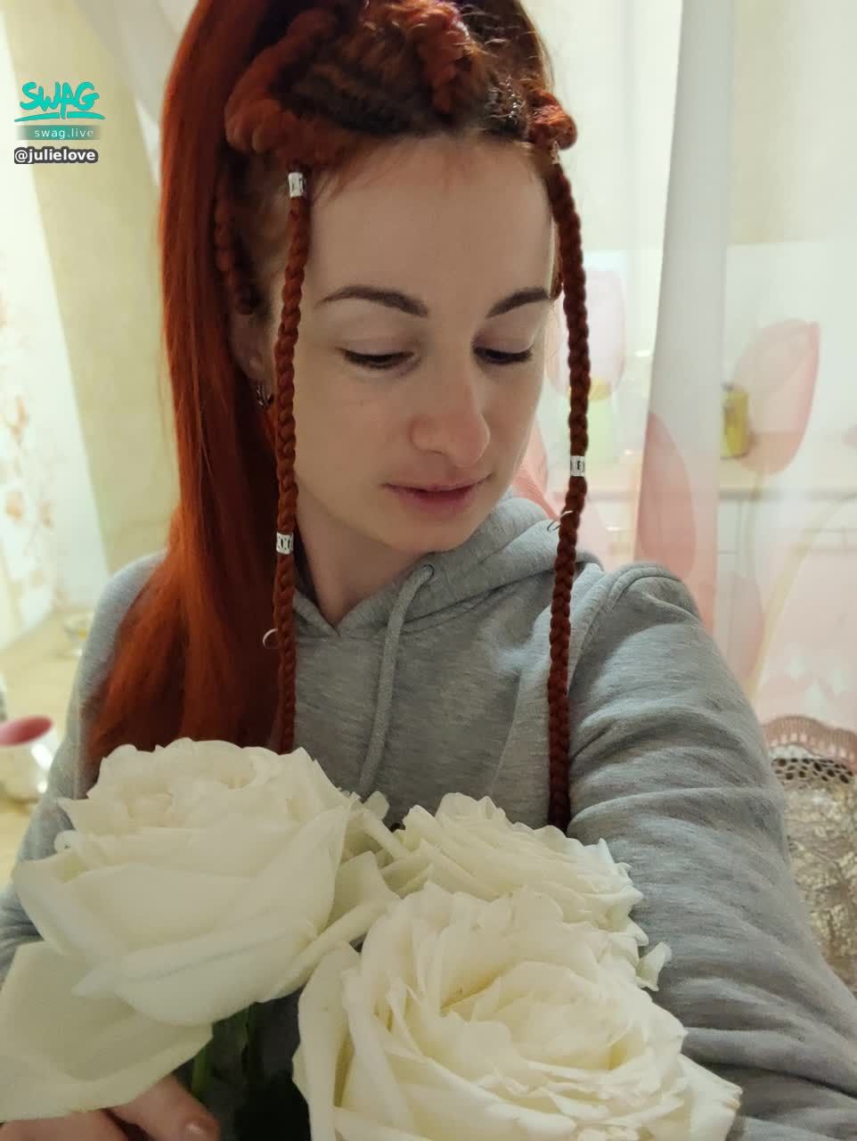 julielove : a girl and flowers