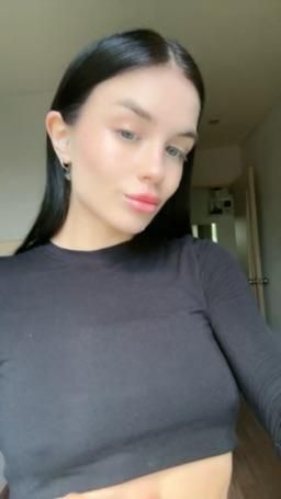 alevtina : show tits🤩