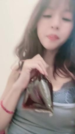 lovemeredith : 便當店的紅茶，我覺得很好喝，那你的熱豆漿拿出來，做成豆漿紅茶給我喝，好不好？