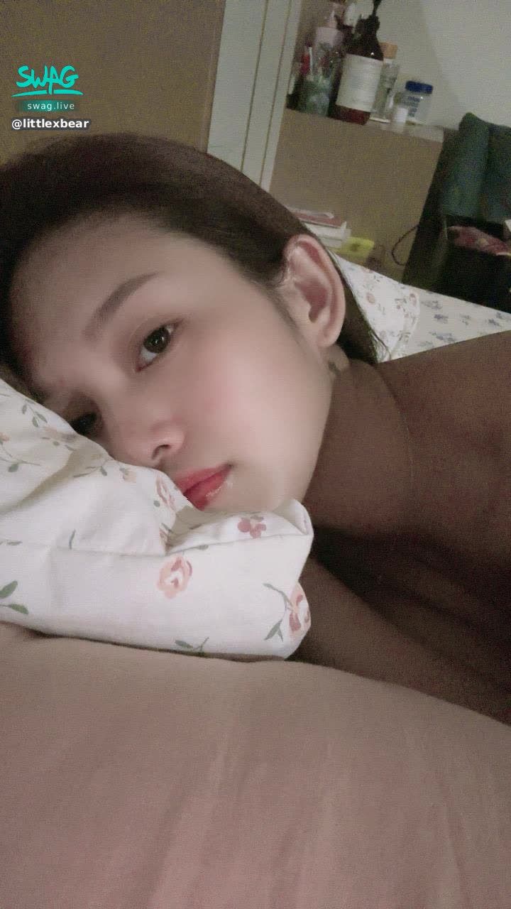 littlexbear : Babe小騷騷😈
今天半夜沒開唷💗
熊熊休息😴
想我唷💗💗💗