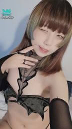 yulan_0720 : 魅魔的真身顯露出來啦!