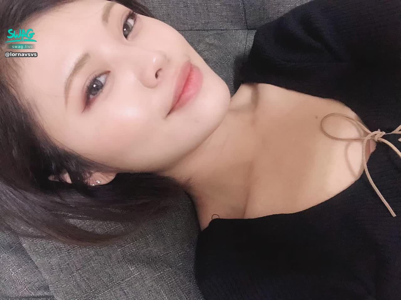 lornavsvs : Babe我旁邊還有位子 要來嗎～