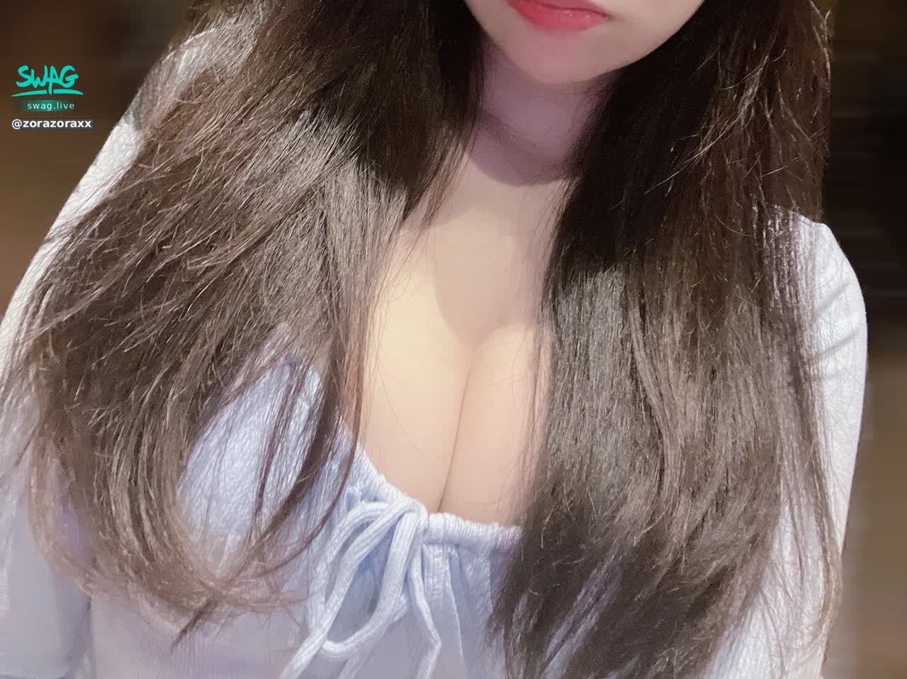 zorazoraxx : 私訊我「好想揉揉」🉐巨乳誘惑私藏片🥵