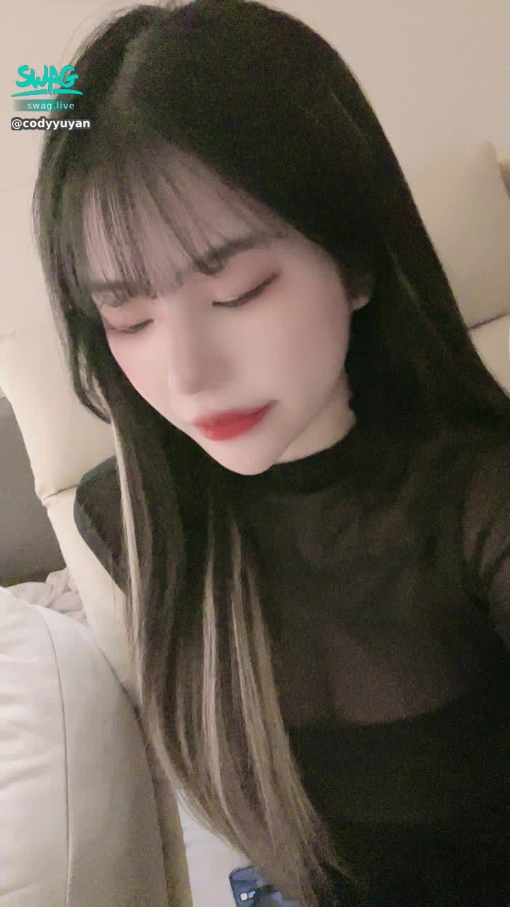 codyyuyan : 記得解鎖動態喔❤️好看的