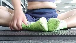 383838moni : 運動暖身 看大腿內側