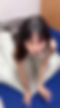 rabbit6201 : 剛滿十八的小女僕就會貼心的幫主人服務了 😳