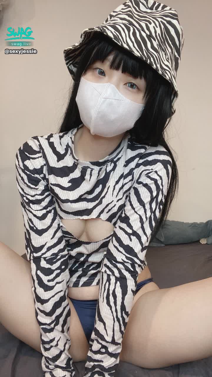 sexyjessie : 潔西的開播時間會再跟大家說呦～～