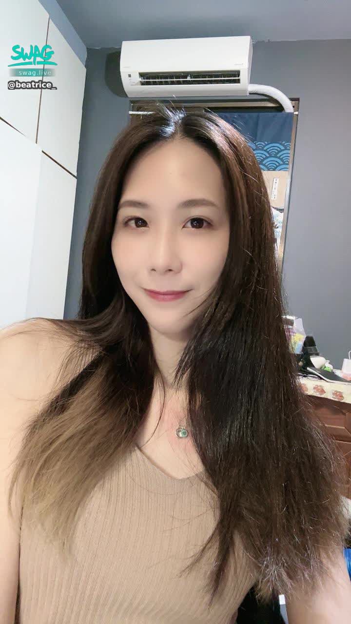 beatrice_ : 🙈 🙉 🙊大家聽JJ歌的直播✌🏻✌🏻✌🏻