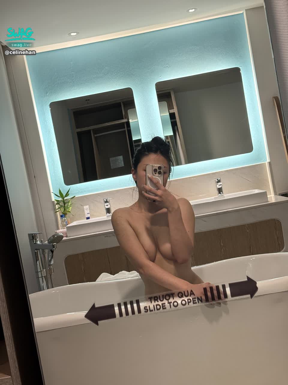 celinehan : 6/13 22:30 與倪洗香香🫧感冒終於好點了🥹 一起洗個熱水澡吧 🥰
✨50萬💎噴水水

#主題直播