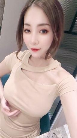sexy_boa : 💗🫦想看性感的寶兒嗎？👙🏝️