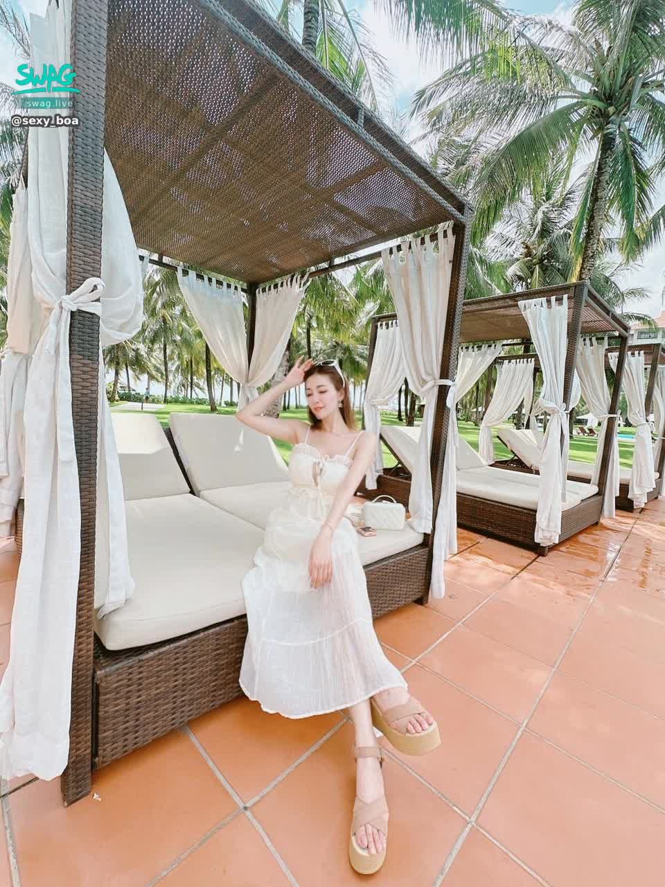 sexy_boa : 💋🏖️好適合渡假休息的地方~👙👄