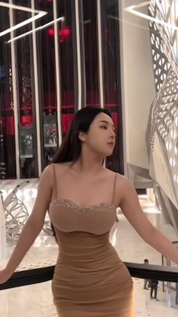 si1122 : 突然出现