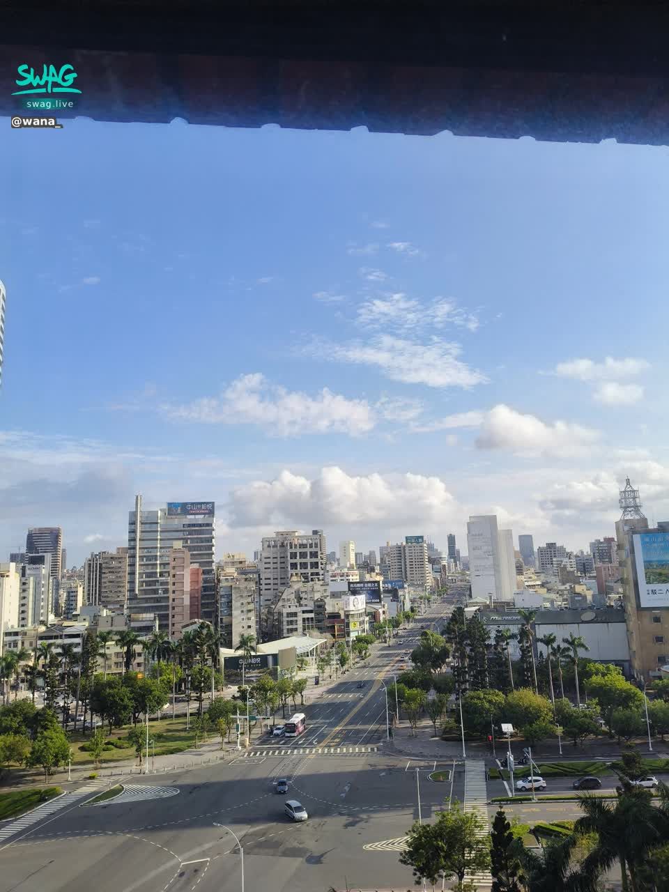 wana_ : 今天的天空好藍，大家的呢？