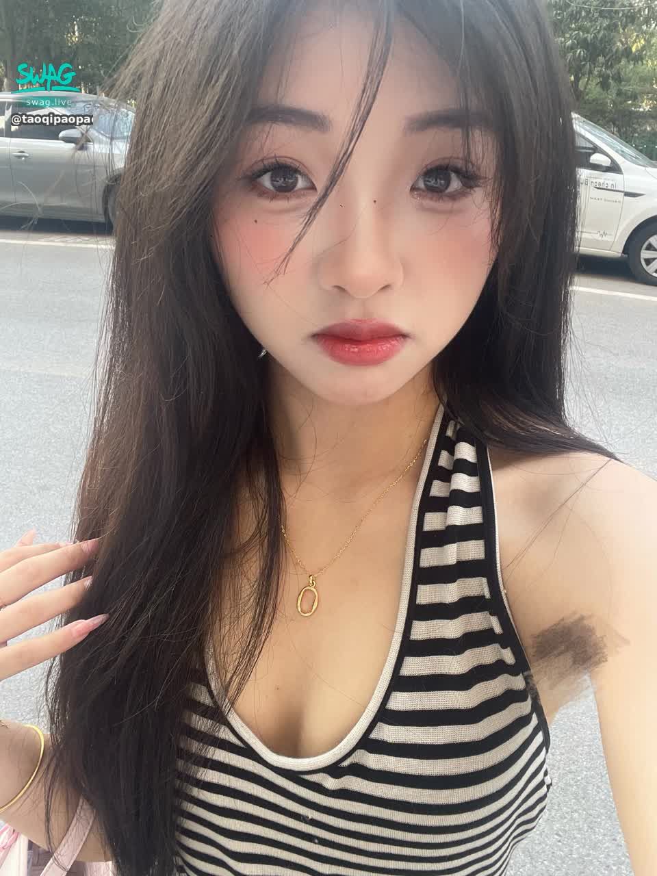 taoqipaopao : 第一天开播 感谢哥哥们的支持 开心😃❤️