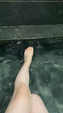 camilla_ : 這雙腿生來就是為了在床上環住你的腰