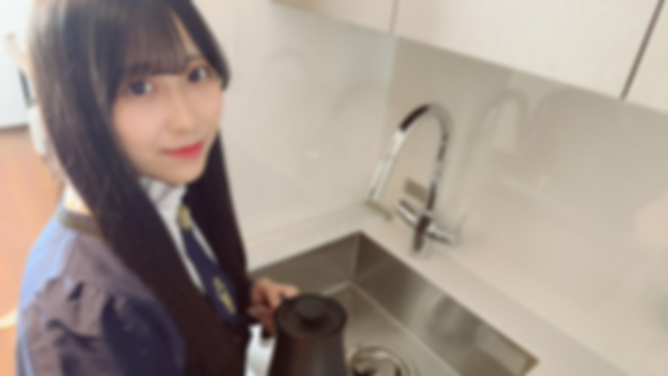 hamemedia : 🔥【無碼激情】🔥横浜酒店清純女僕被說服拍賺錢的性愛影片！在貪婪吸吮的淫蕩嘴裡爆射。欲求不滿的濃密毛髮私處被濃稠內射！💦💦💦