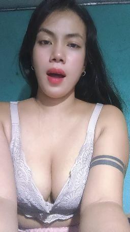 lizzy05 : #shaking boobs